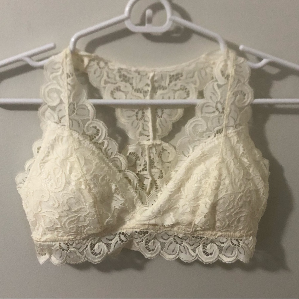 ($3) Cream Lace Bralette